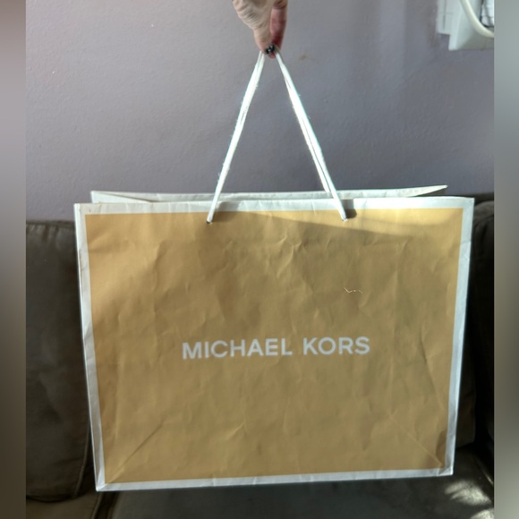 MICHAEL KORS XL Shopping Bag Tan 19 x 15  x 7” - Picture 4 of 6